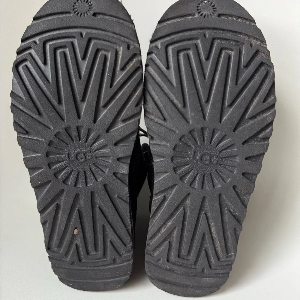 UGG Kids Black Suede Lace-Up Winter Boots